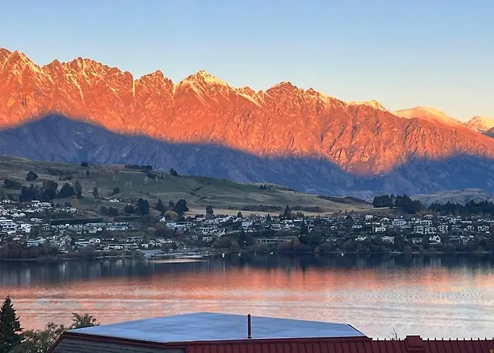 Lakeview Home Retreat At Queenstown Hill